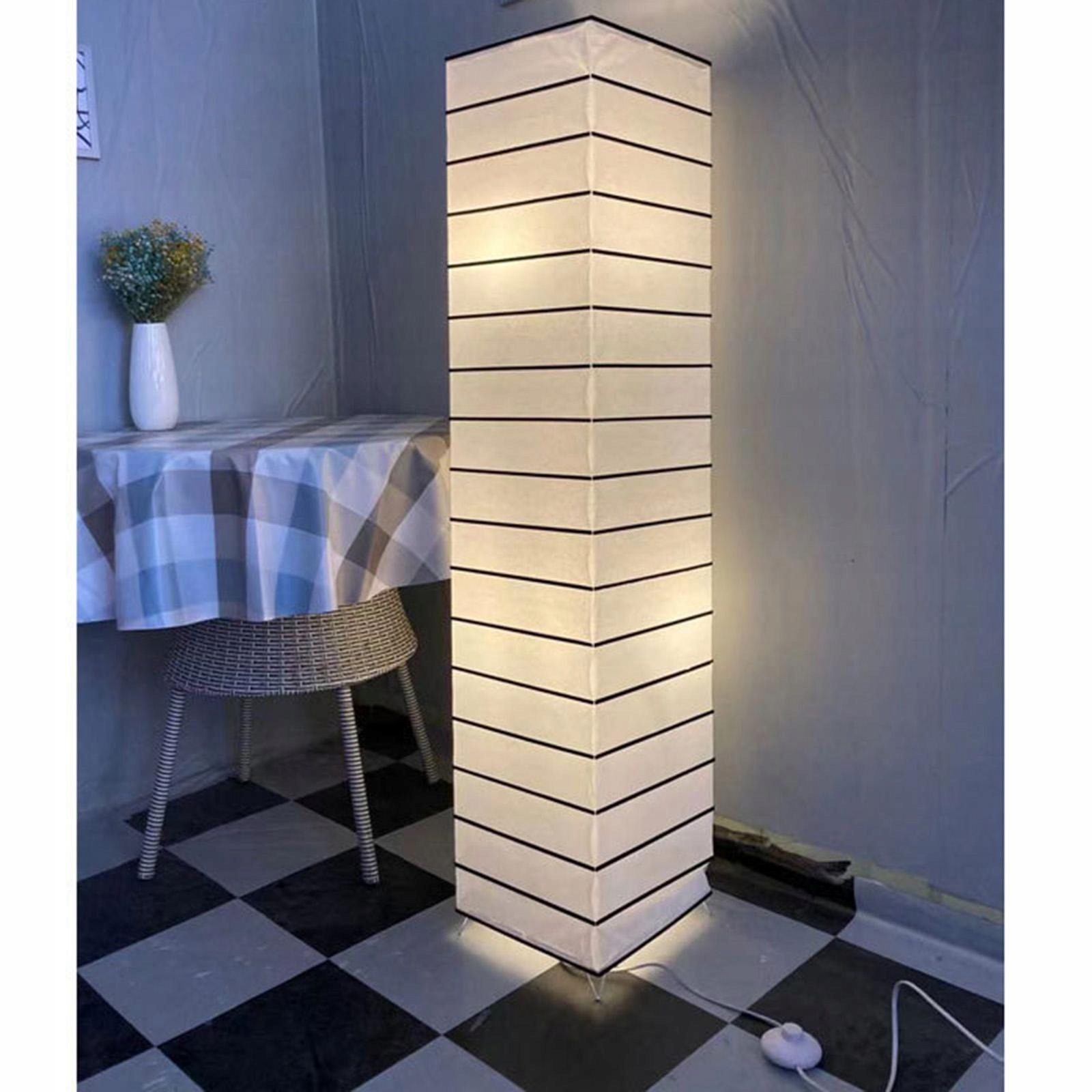Ryžová papierová lampa stojaca