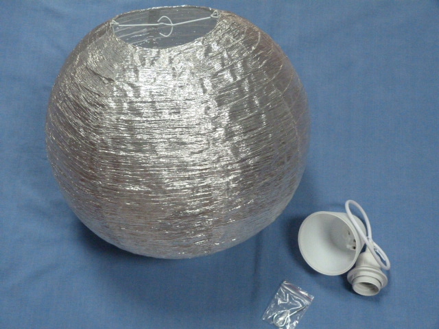ZÁVESNÉ SVETLO * STRIEBORNÁ KULIČKA * KOVOVÁ priemer 35cm